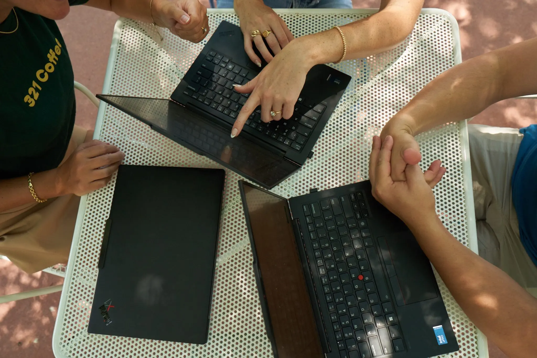 Lenovo devices in use by 321 Coffee