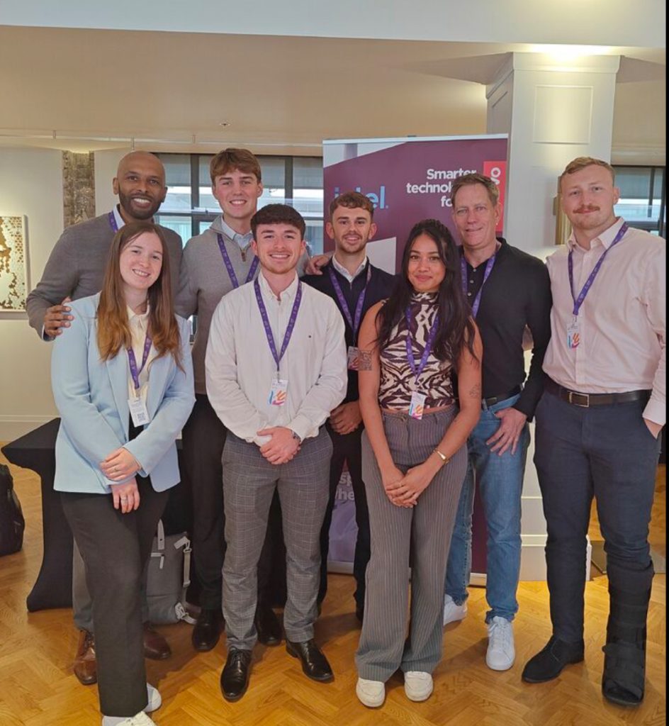 Lenovo Eagle employee group photo